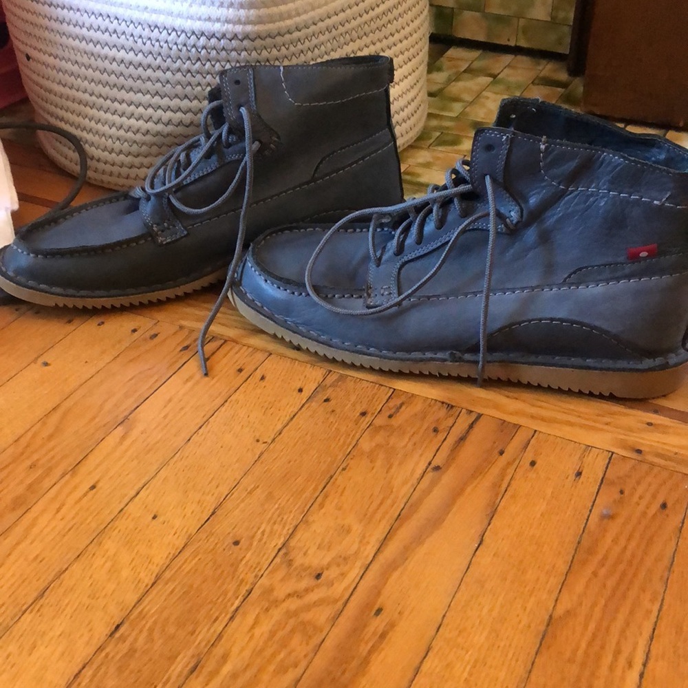 Oliberte chukka style boot Size 9 men’s light wear